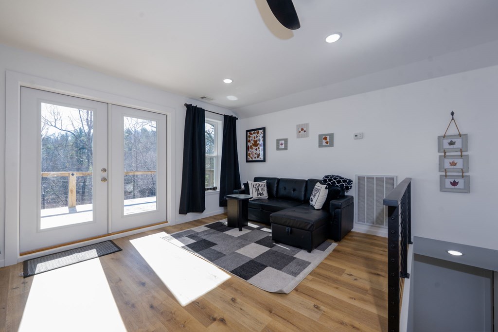 3160 Morrow Road Murphy, NC 28906 - Photo 21 of 44 a living room with furniture and a window