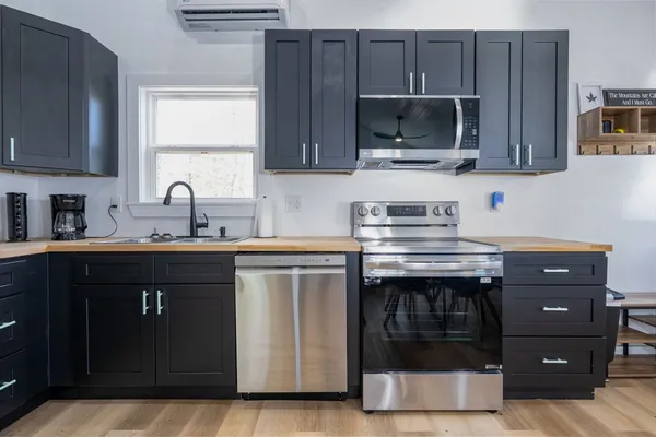 $589,700 | 3160 Morrow Road, Murphy, NC 28906