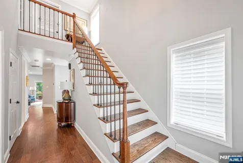 $775,000 | 94 Heather Lane, Wyckoff, NJ 07481