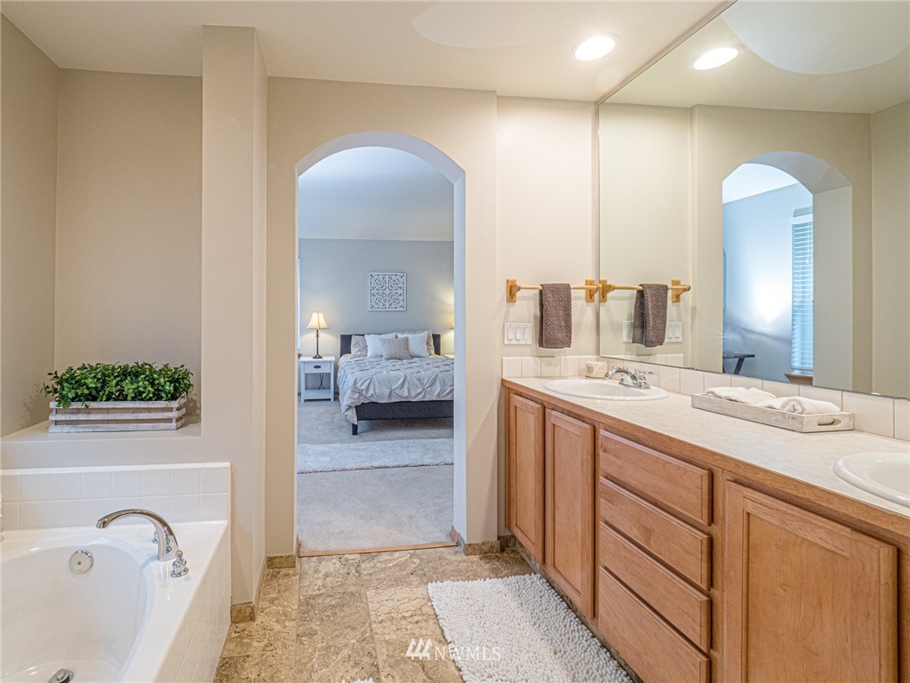 20112 84th Place Northeast Bothell, WA 98011 - Photo 16 of 25 Gallery Image 16