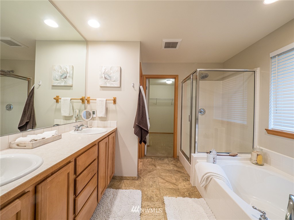 20112 84th Place Northeast Bothell, WA 98011 - Photo 17 of 25 Gallery Image 17