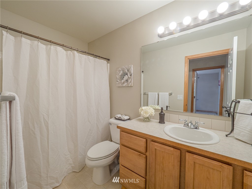 20112 84th Place Northeast Bothell, WA 98011 - Photo 21 of 25 Gallery Image 21