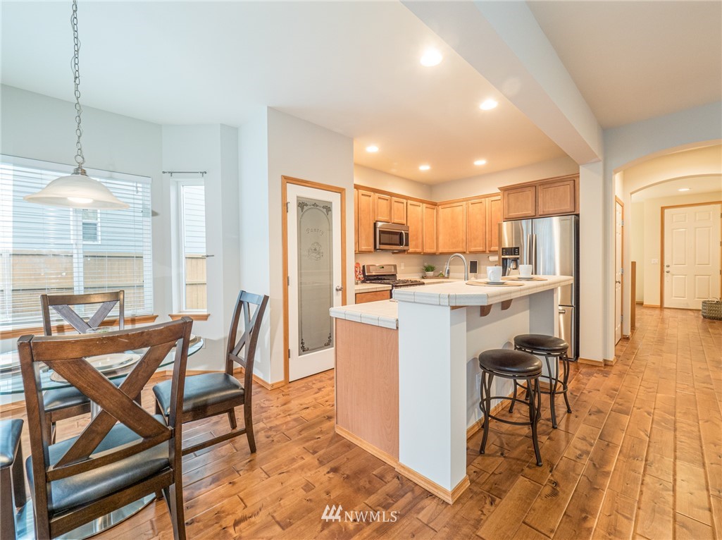 20112 84th Place Northeast Bothell, WA 98011 - Photo 10 of 25 Gallery Image 10