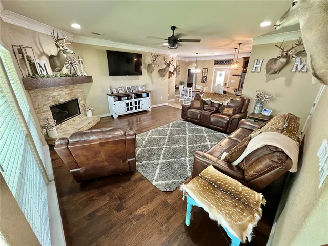 $799,900 | 4916 County Road 819, Brazoria, TX 77422