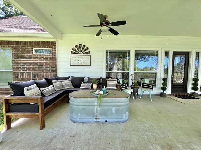 $799,900 | 4916 County Road 819, Brazoria, TX 77422