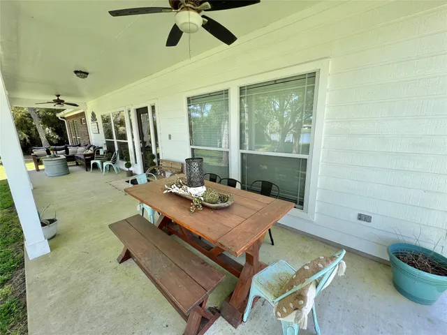 $799,900 | 4916 County Road 819, Brazoria, TX 77422