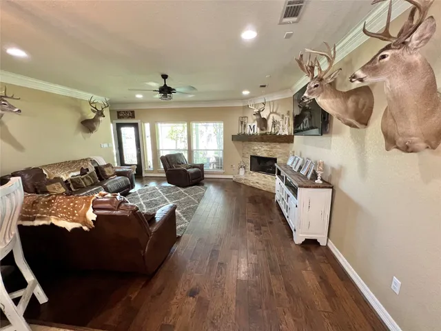 $799,900 | 4916 County Road 819, Brazoria, TX 77422