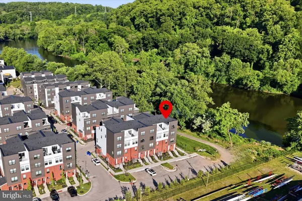 $689,000 | 919 Riverplace Drive, Conshohocken, PA 19428