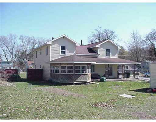 55297 Moss Road South Bend, IN 46628 - Photo 2 of 10 Gallery Image 2