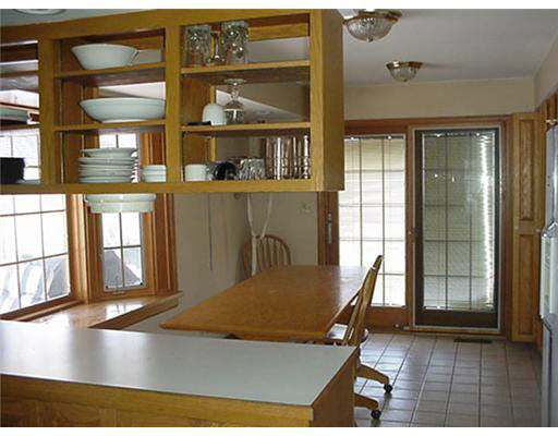 55297 Moss Road South Bend, IN 46628 - Photo 5 of 10 Gallery Image 5