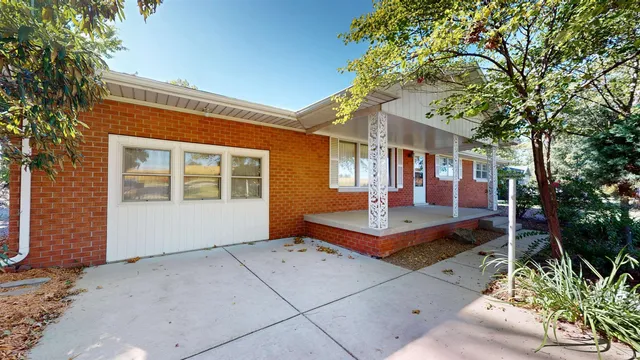 $239,900 | 205 Highway 41, Fort Branch, IN 47648