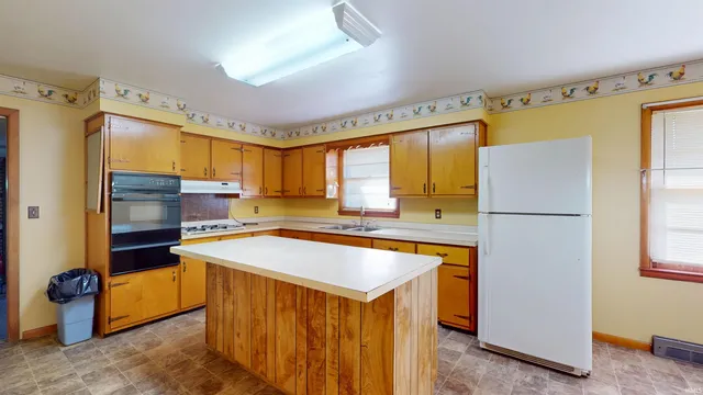 $239,900 | 205 Highway 41, Fort Branch, IN 47648