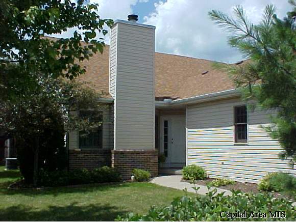2023 Clara Mae Court Springfield, IL 62711 - Photo 1 of 3 Gallery Image 1