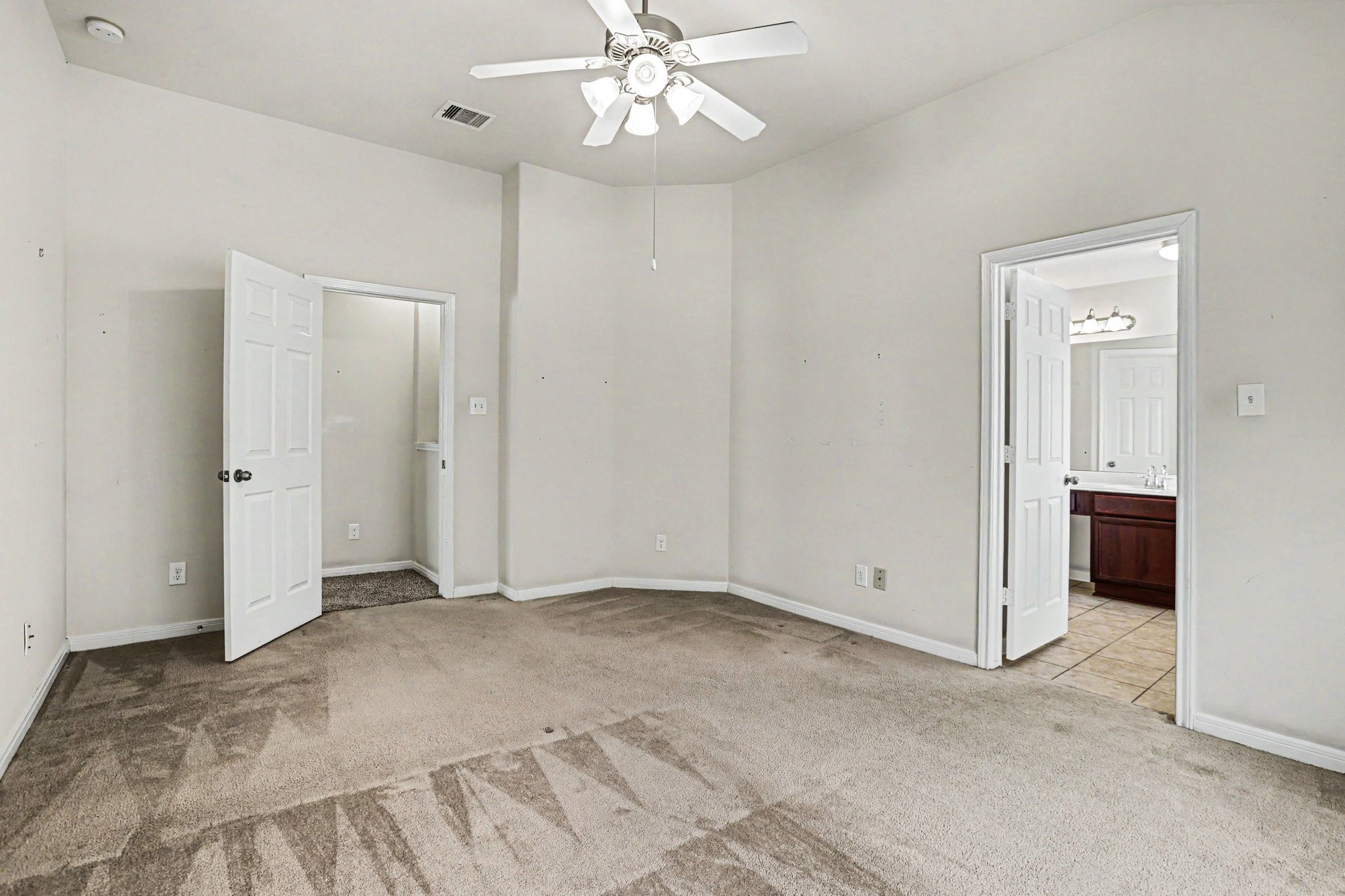 25222 Ginger Ranch Drive Katy, TX 77494 - Photo 21 of 33 Another view of the primary bedroom with the ensuite bathroom