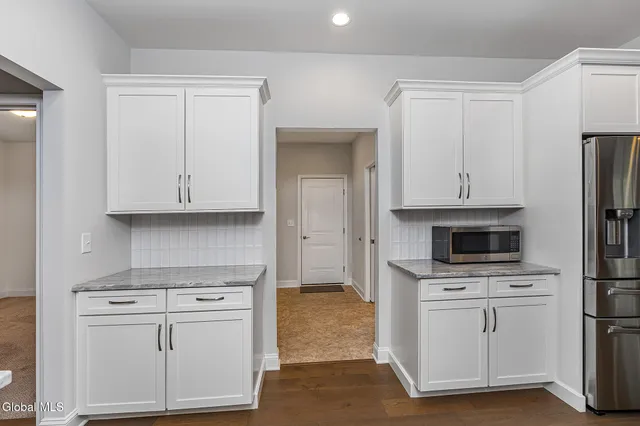 $749,900 | 34 Greenbrier Way, Halfmoon, NY 12065