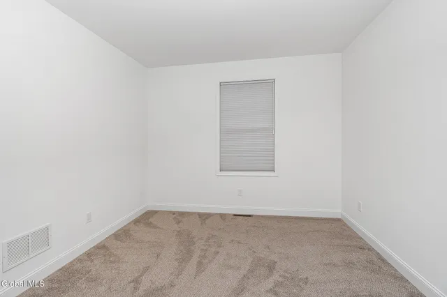 $749,900 | 34 Greenbrier Way, Halfmoon, NY 12065