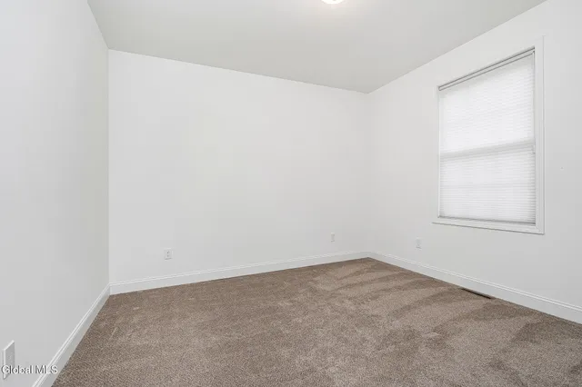 $749,900 | 34 Greenbrier Way, Halfmoon, NY 12065