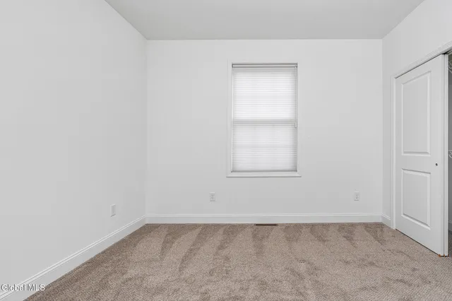 $749,900 | 34 Greenbrier Way, Halfmoon, NY 12065