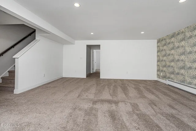 $749,900 | 34 Greenbrier Way, Halfmoon, NY 12065