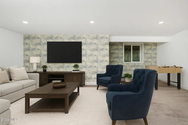 $749,900 | 34 Greenbrier Way, Halfmoon, NY 12065