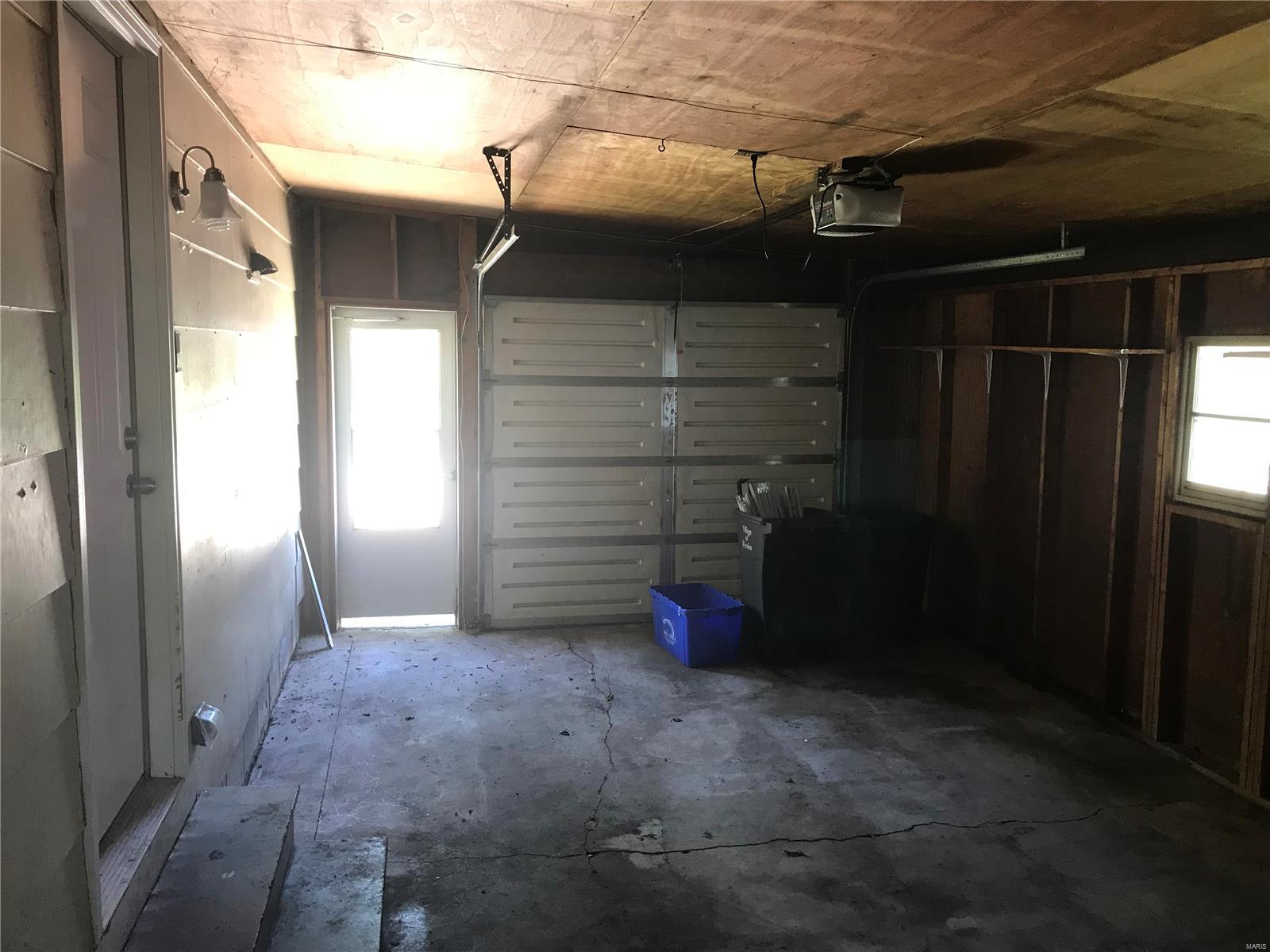 212 West Carson Street Worden, IL 62097 - Photo 22 of 29