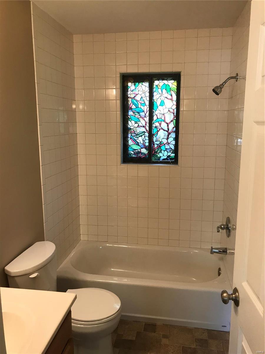 212 West Carson Street Worden, IL 62097 - Photo 9 of 29