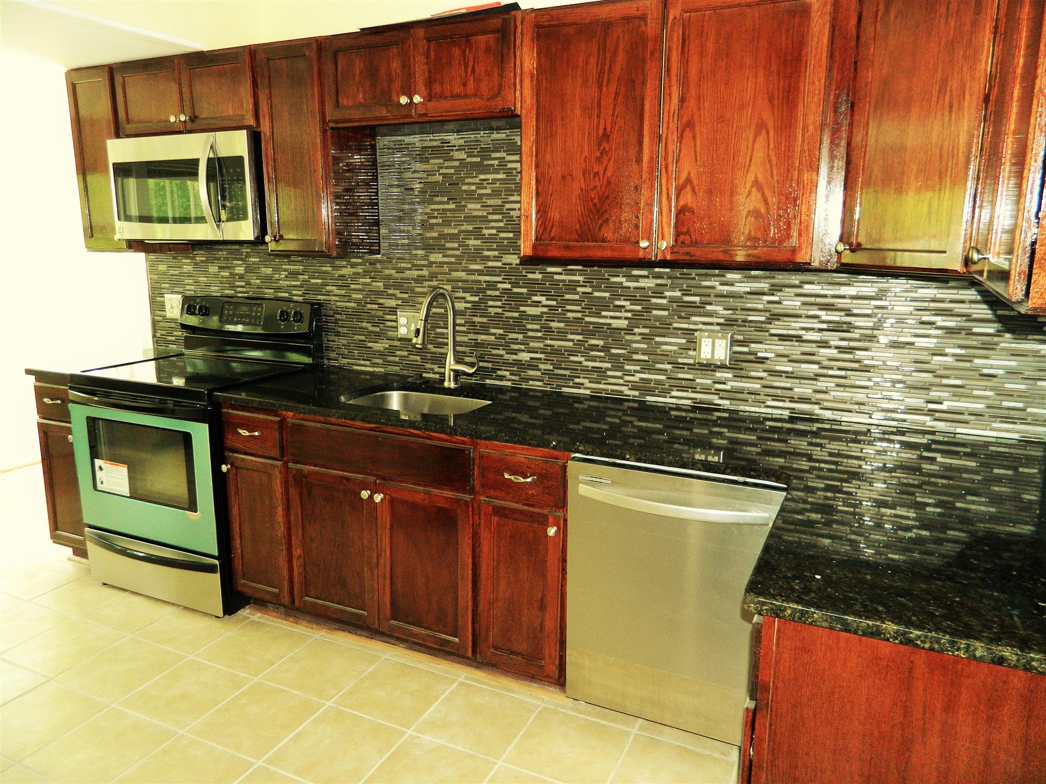 987 Lynchburg Road Winchester, TN 37398 - Photo 2 of 23 Gallery Image 2