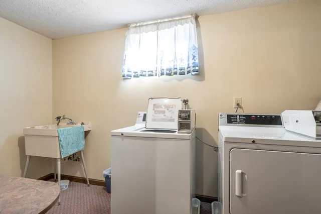 $2,150 | 1145 Hayward Street, Unit D, Manchester, NH 03103