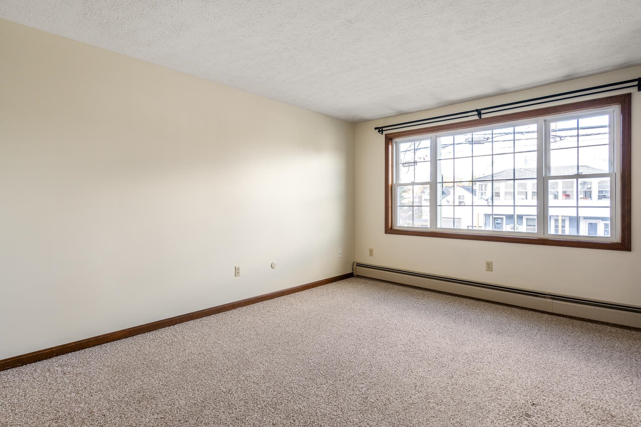 1145 Hayward Street, Unit D Manchester, NH 03103 - Photo 9 of 24