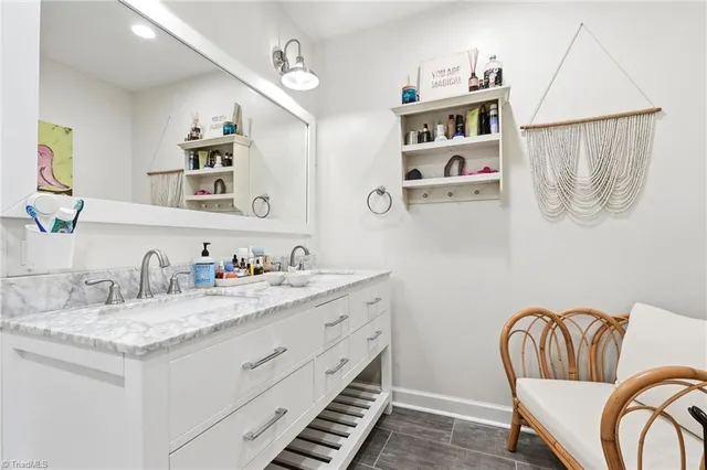 $350,000 | 867 Brookleigh Court, Winston-Salem, NC 27104