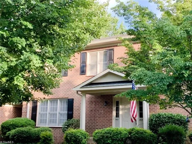 $350,000 | 867 Brookleigh Court, Winston-Salem, NC 27104