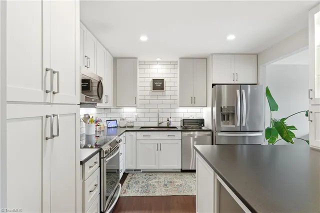 $350,000 | 867 Brookleigh Court, Winston-Salem, NC 27104