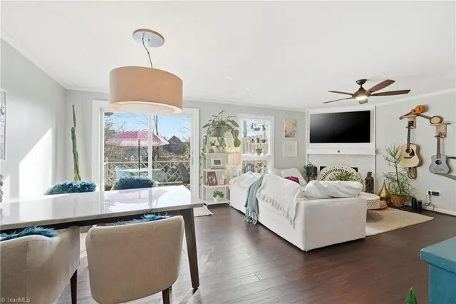 $350,000 | 867 Brookleigh Court, Winston-Salem, NC 27104