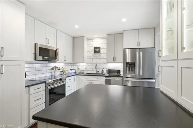 $350,000 | 867 Brookleigh Court, Winston-Salem, NC 27104