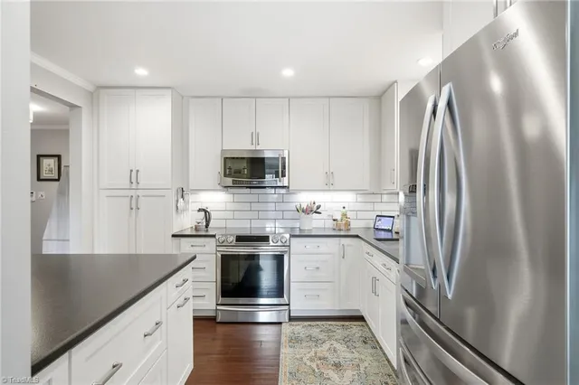 $350,000 | 867 Brookleigh Court, Winston-Salem, NC 27104