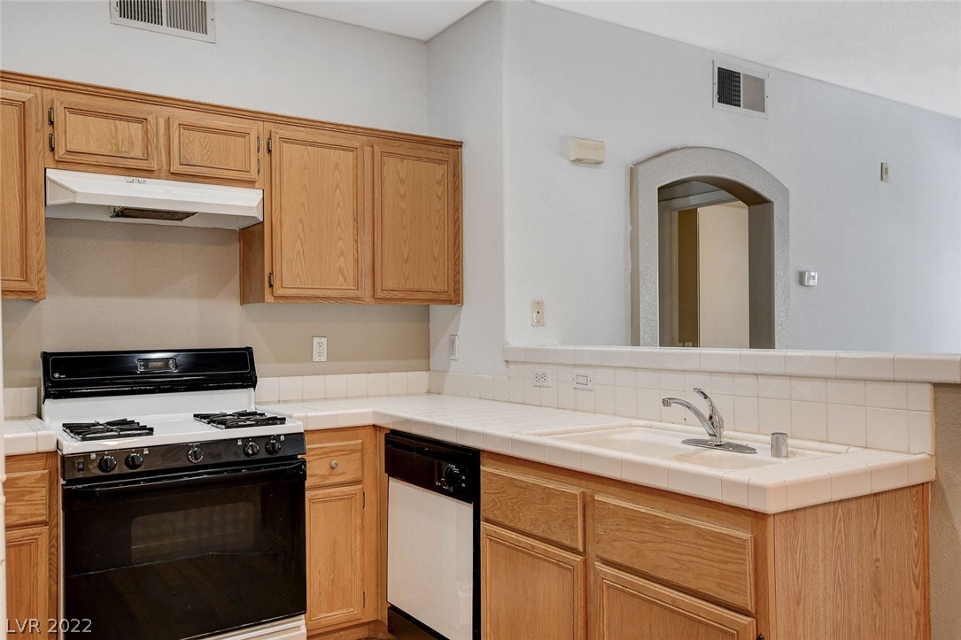 2201 Ramsgate Drive, Unit 1026 Henderson, NV 89074 - Photo 15 of 43
