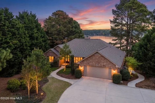 $1,420,000 | 129 Shaw Drive, West End, NC 27376