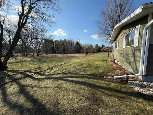 $269,900 | 921 Schabow Street, Gresham, WI 54128