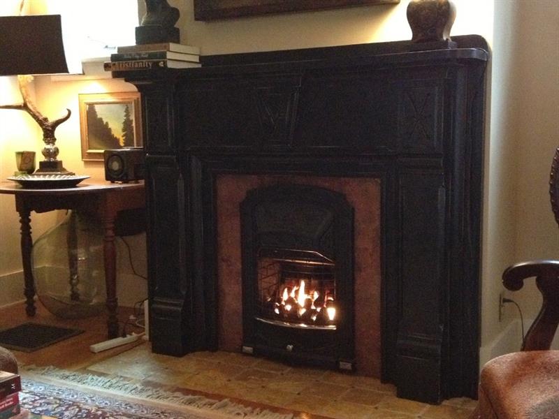 4562 Peoples Road Pittsburgh, PA 15237 - Photo 7 of 25 ORIGINAL WORKING FIREPLACE AND MANTLE!