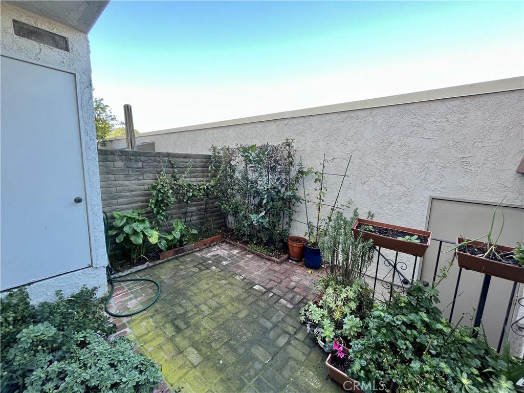 27935 Ridgebluff Court Rancho Palos Verdes, CA 90275 - Photo 26 of 35