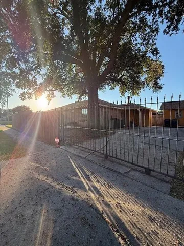 $1,850 | 7901 Windward Court, New Orleans, LA 70128