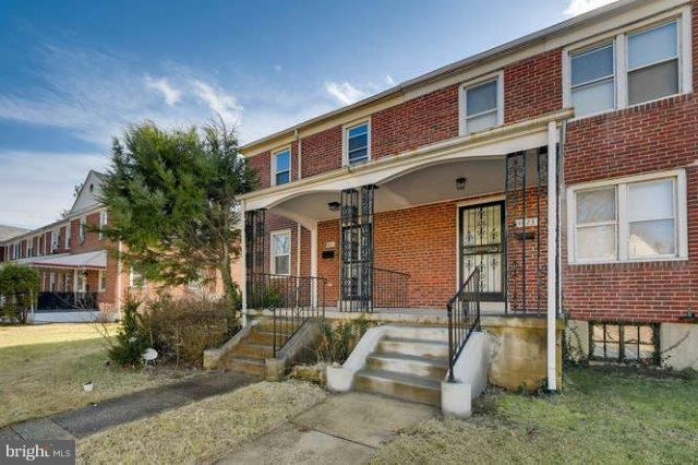 4621 Rokeby Road Baltimore, MD 21229 - Photo 4 of 28 front view of a house with a yard