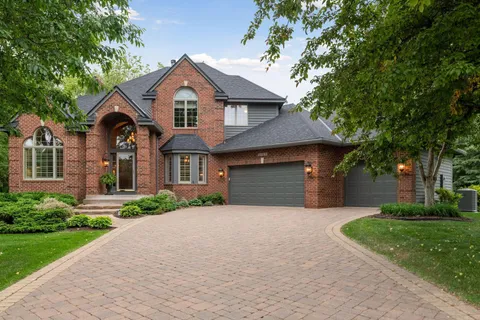 $1,249,000 | 18105 35th Avenue North, Plymouth, MN 55447