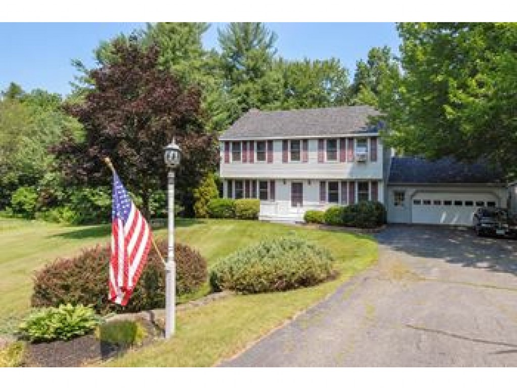 16 Dumbarton Oaks Road Stratham, NH 03885 - Photo 1 of 28