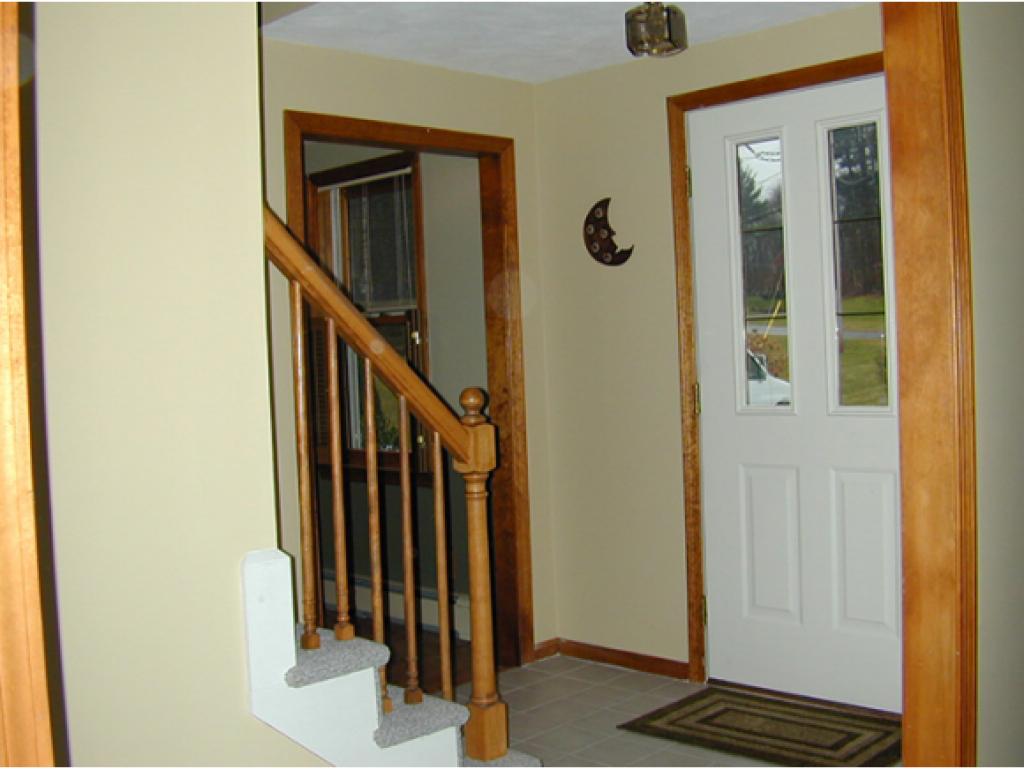 16 Dumbarton Oaks Road Stratham, NH 03885 - Photo 13 of 28