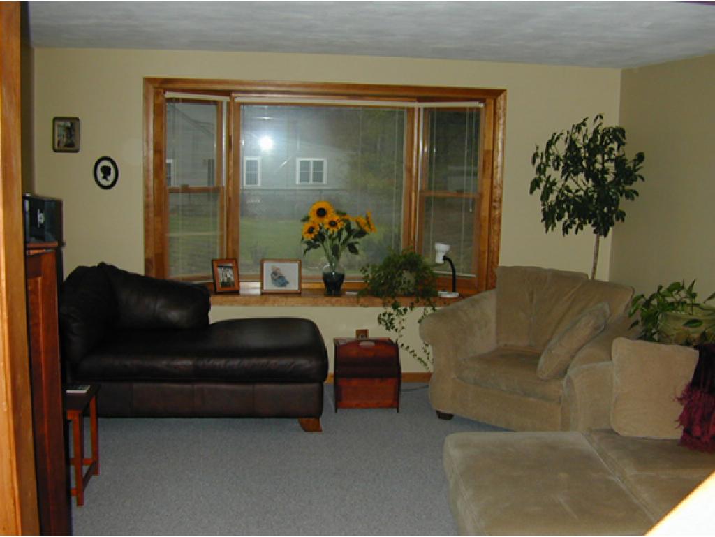 16 Dumbarton Oaks Road Stratham, NH 03885 - Photo 17 of 28