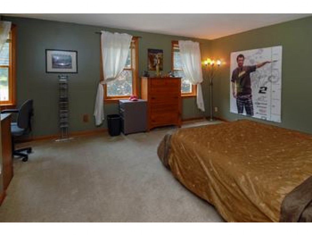 16 Dumbarton Oaks Road Stratham, NH 03885 - Photo 25 of 28