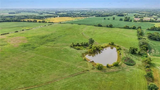 $1,499,000 | 23478 Switzer Road, Bucyrus, KS 66013