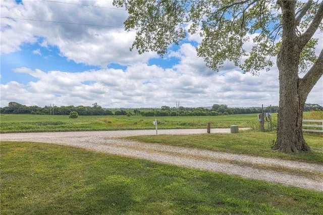 $1,499,000 | 23478 Switzer Road, Bucyrus, KS 66013