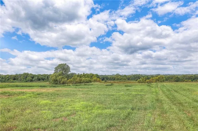 $1,499,000 | 23478 Switzer Road, Bucyrus, KS 66013